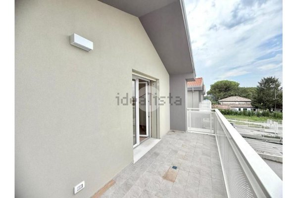 casa indipendente in vendita a Cervia