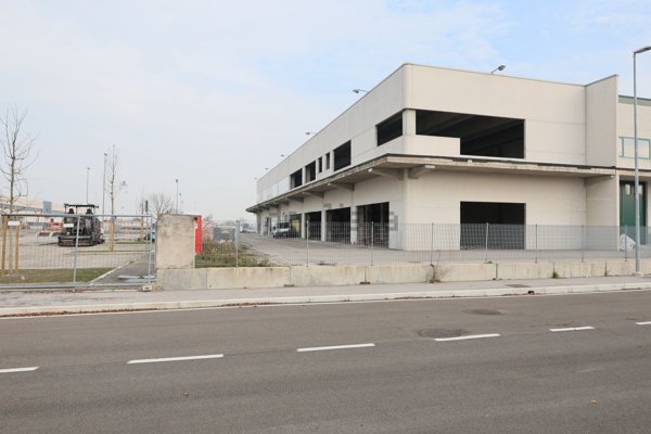 capannone in vendita a Cervia in zona Montaletto