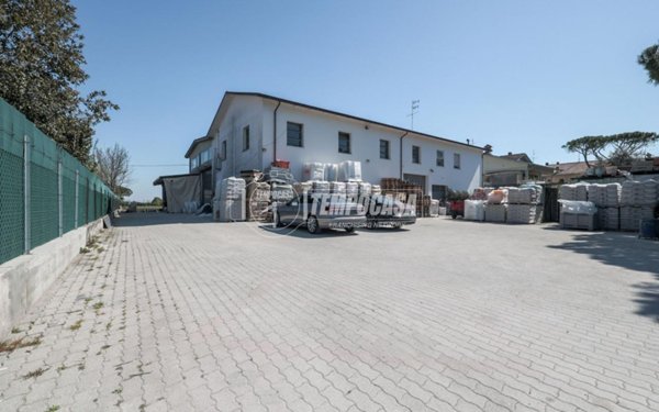 appartamento in vendita a Cervia in zona Milano Marittima
