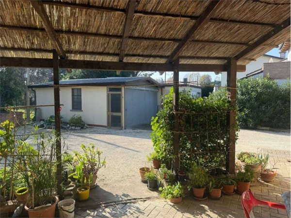 casa indipendente in vendita a Cervia in zona Montaletto