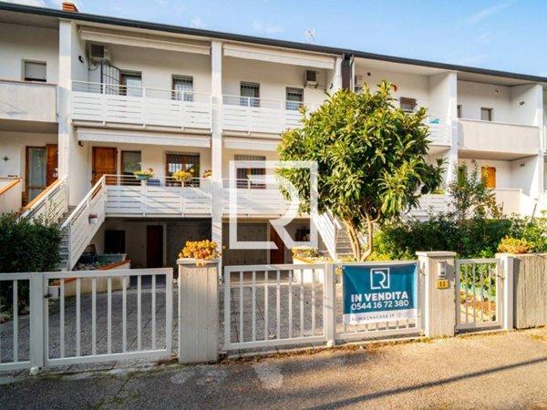 casa indipendente in vendita a Cervia in zona Pinarella