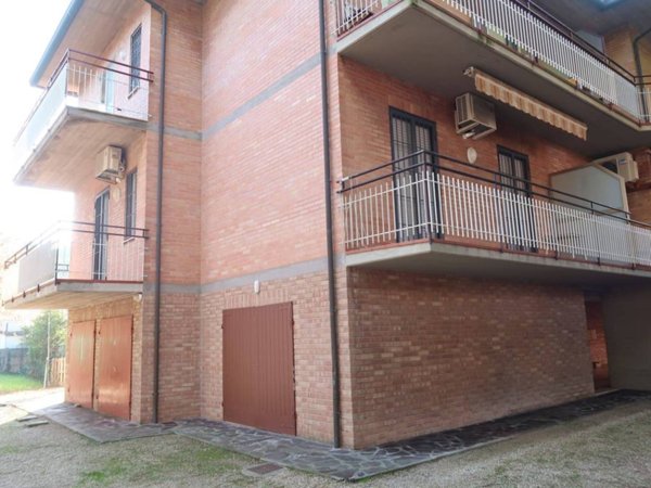 appartamento in vendita a Cervia in zona Pinarella