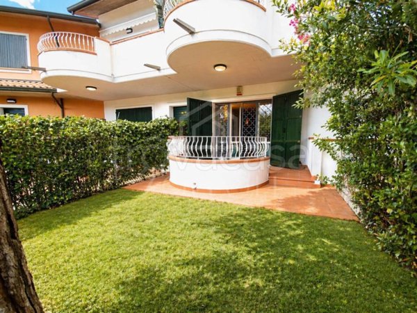 appartamento in vendita a Cervia in zona Milano Marittima