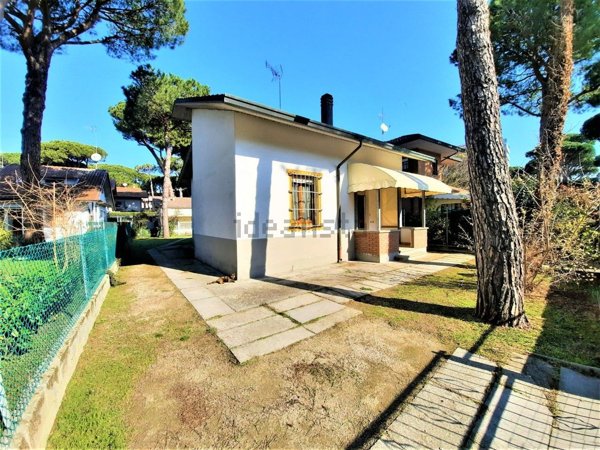 casa indipendente in vendita a Cervia in zona Milano Marittima