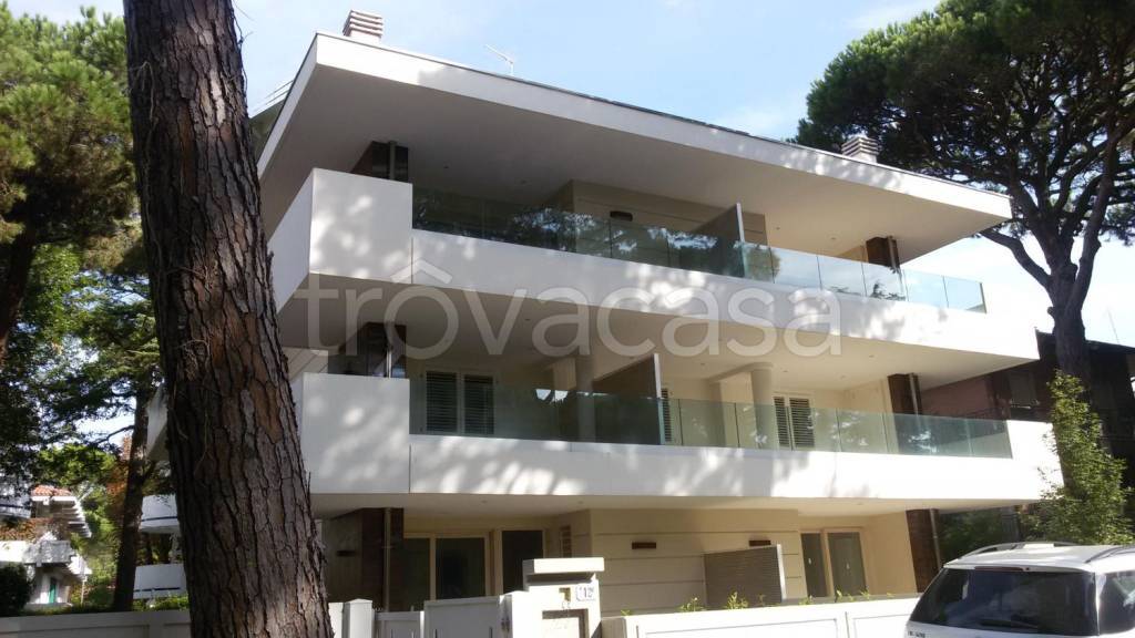 appartamento in vendita a Cervia in zona Milano Marittima