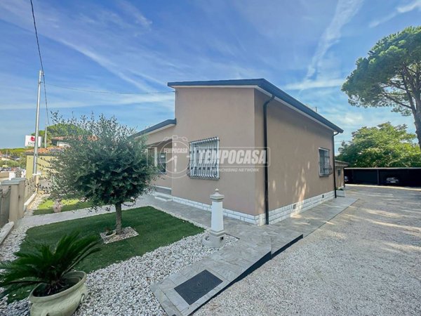 casa indipendente in vendita a Cervia in zona Pisignano