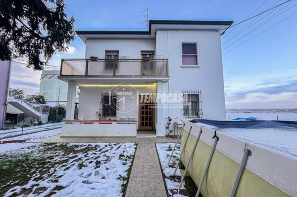 casa indipendente in vendita a Cervia in zona Castiglione di Cervia