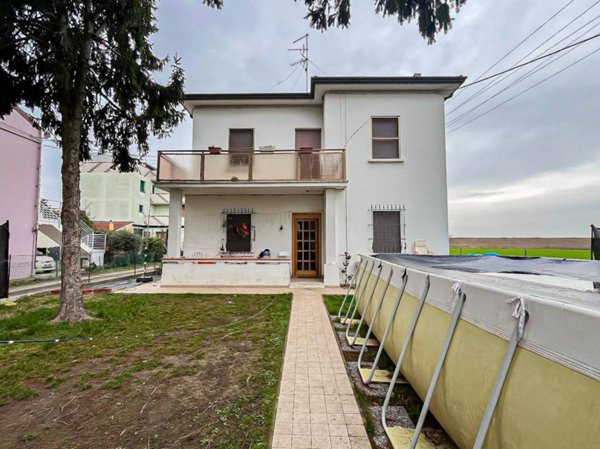 casa indipendente in vendita a Cervia in zona Castiglione di Cervia
