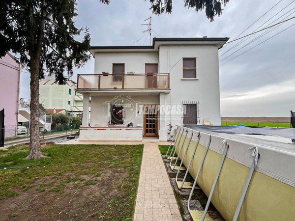casa indipendente in vendita a Cervia in zona Castiglione di Cervia