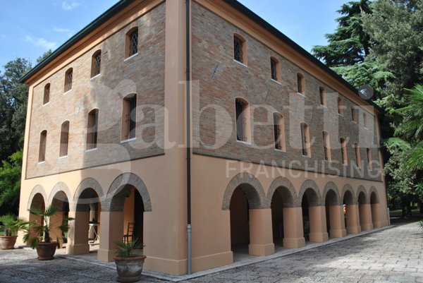 villa in vendita a Cervia in zona Castiglione di Cervia