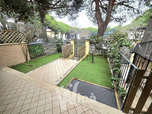 appartamento in vendita a Cervia in zona Pinarella