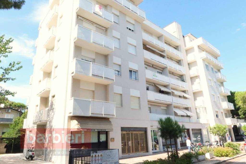 appartamento in vendita a Cervia in zona Milano Marittima
