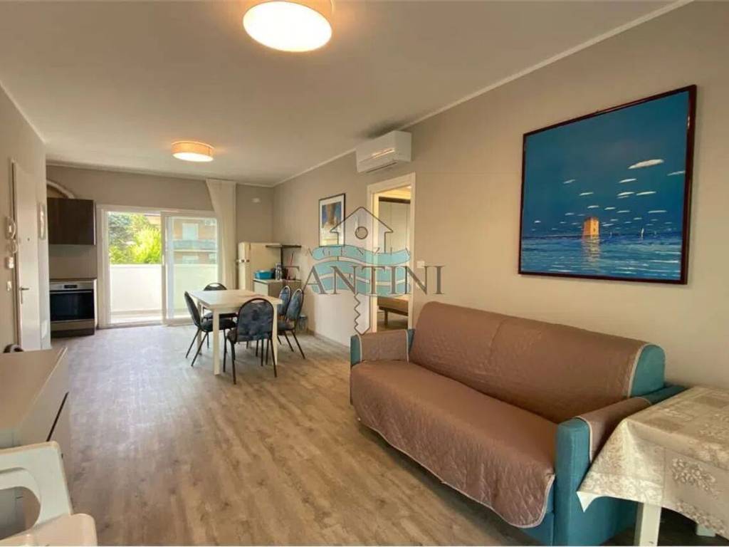 appartamento in vendita a Cervia in zona Pinarella