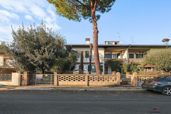 casa indipendente in vendita a Cervia