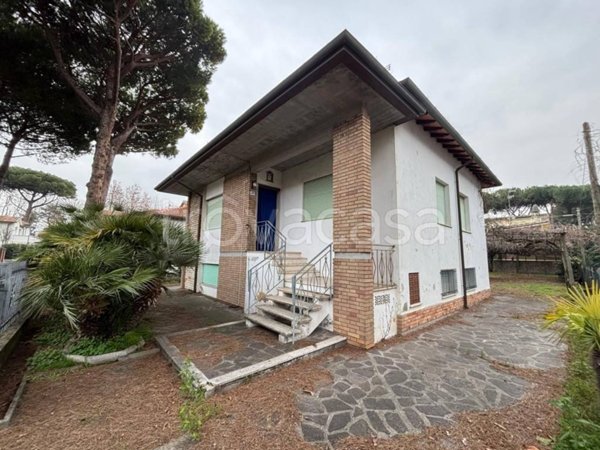 casa indipendente in vendita a Cervia