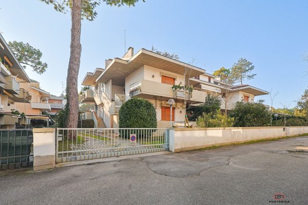 appartamento in vendita a Cervia in zona Milano Marittima