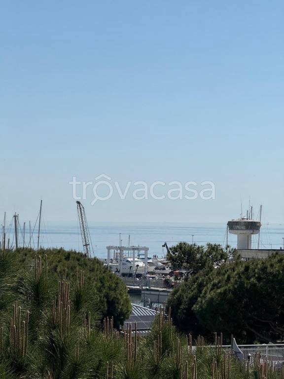 appartamento in vendita a Cervia in zona Milano Marittima