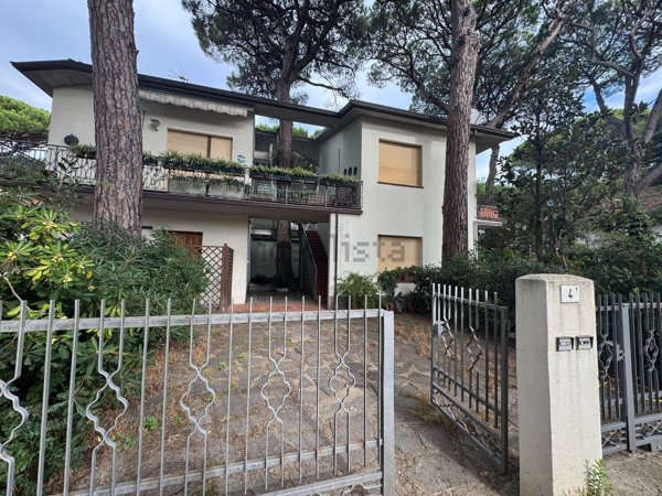 appartamento in vendita a Cervia in zona Milano Marittima