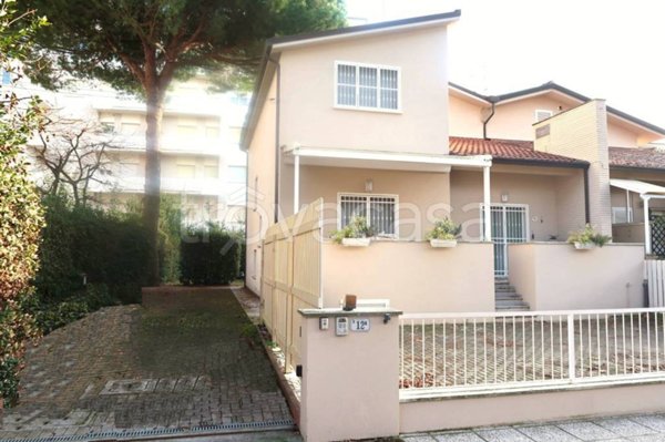 casa indipendente in vendita a Cervia in zona Milano Marittima