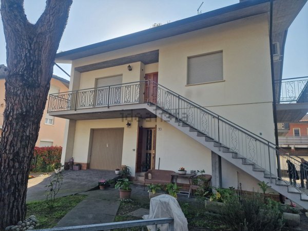 casa indipendente in vendita a Cervia