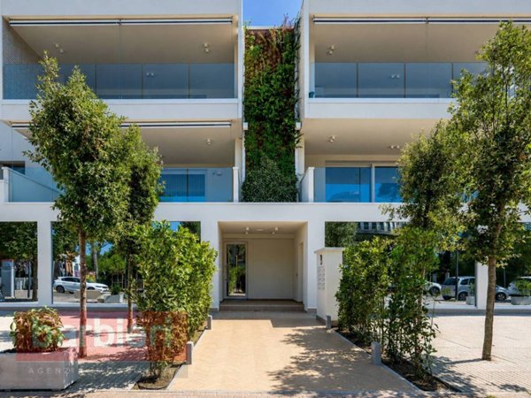 appartamento in vendita a Cervia in zona Milano Marittima