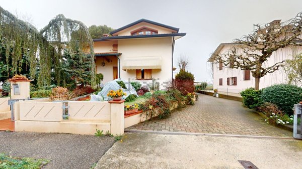 casa indipendente in vendita a Cervia in zona Cannuzzo