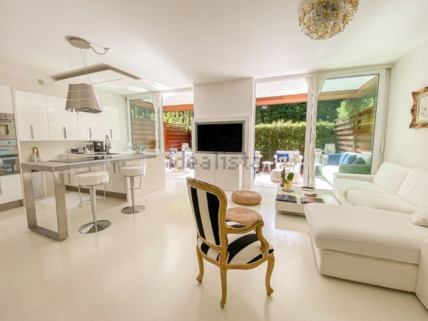 appartamento in vendita a Cervia in zona Milano Marittima