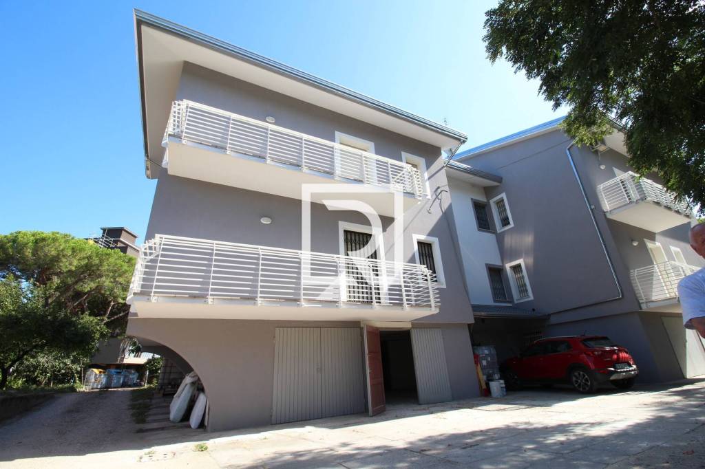 appartamento in vendita a Cervia in zona Milano Marittima