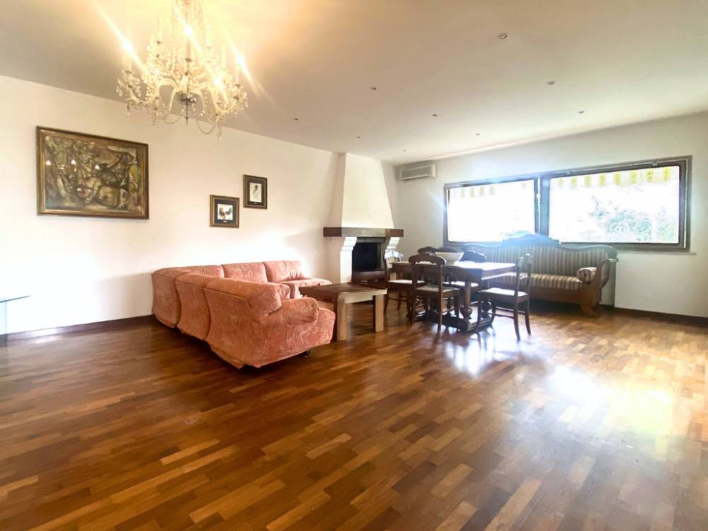 appartamento in vendita a Cervia in zona Milano Marittima