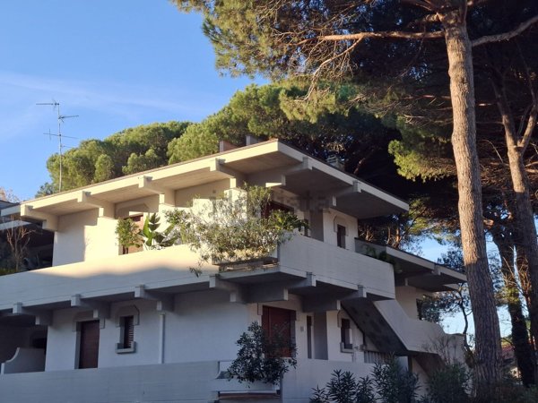 appartamento in vendita a Cervia in zona Milano Marittima