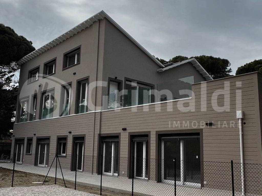 appartamento in vendita a Cervia in zona Milano Marittima