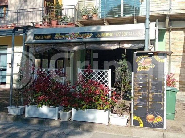 negozio in vendita a Cervia in zona Milano Marittima