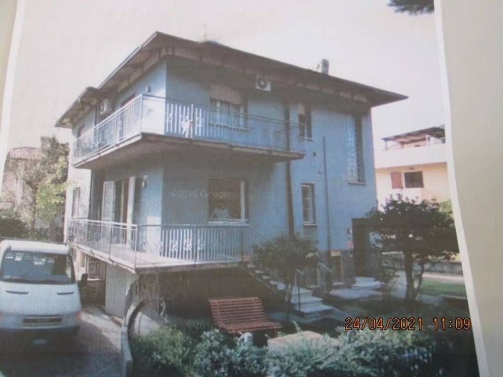casa indipendente in vendita a Cervia in zona Pinarella