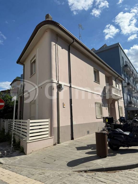 appartamento in vendita a Cervia in zona Milano Marittima