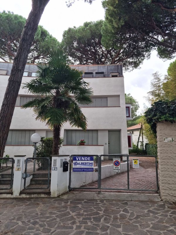 appartamento in vendita a Cervia in zona Milano Marittima
