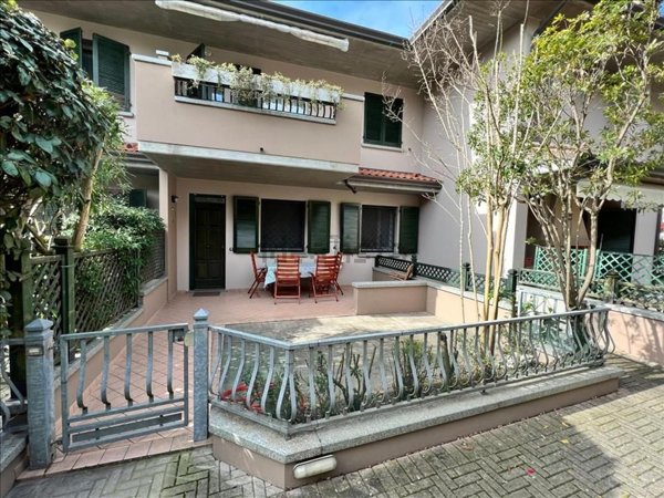 appartamento in vendita a Cervia in zona Milano Marittima