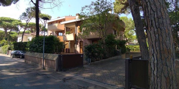 appartamento in vendita a Cervia in zona Milano Marittima