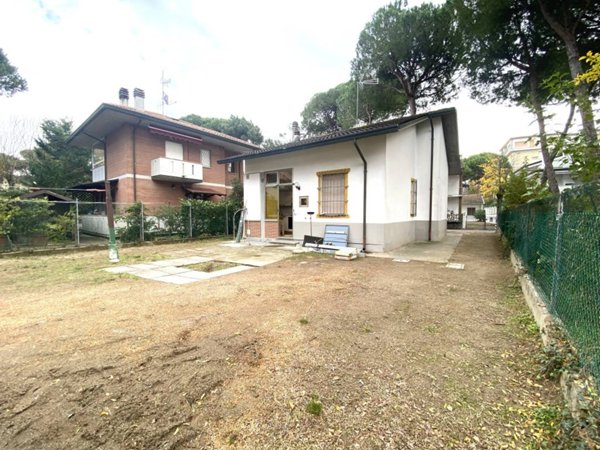 casa indipendente in vendita a Cervia in zona Milano Marittima