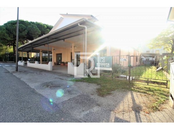 intera palazzina in vendita a Cervia