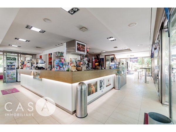 negozio in vendita a Cervia