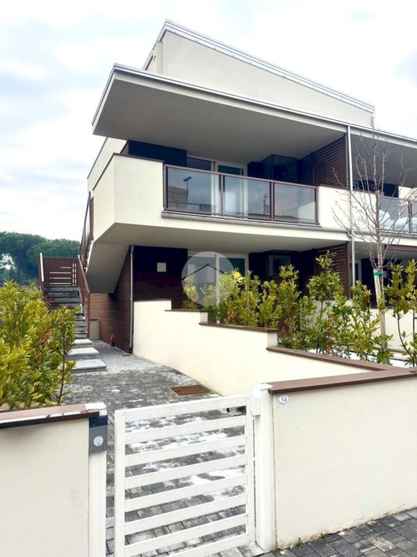 casa indipendente in vendita a Cervia