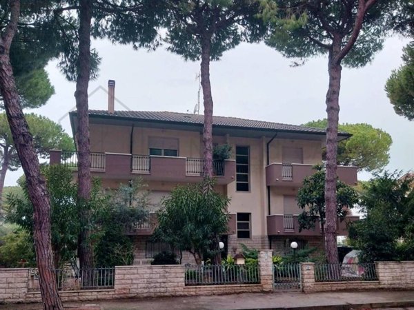 appartamento in vendita a Cervia in zona Pinarella