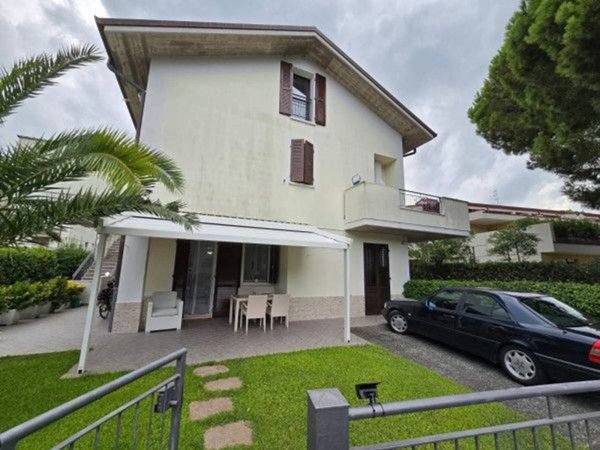 appartamento in vendita a Cervia in zona Milano Marittima