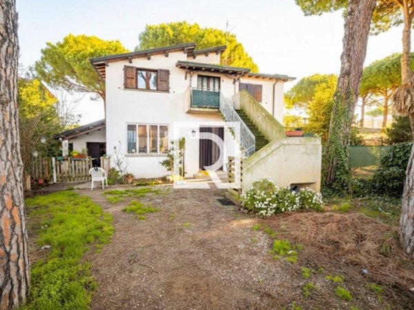 casa indipendente in vendita a Cervia