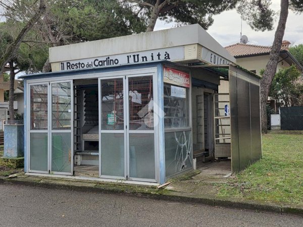 negozio in vendita a Cervia