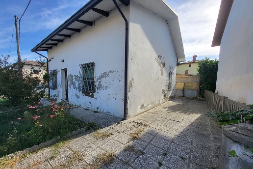 casa indipendente in vendita a Cervia in zona Villa Inferno