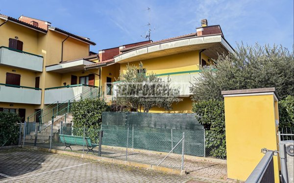 appartamento in vendita a Cervia in zona Pisignano