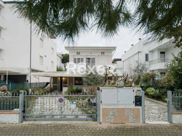 casa indipendente in vendita a Cervia in zona Milano Marittima