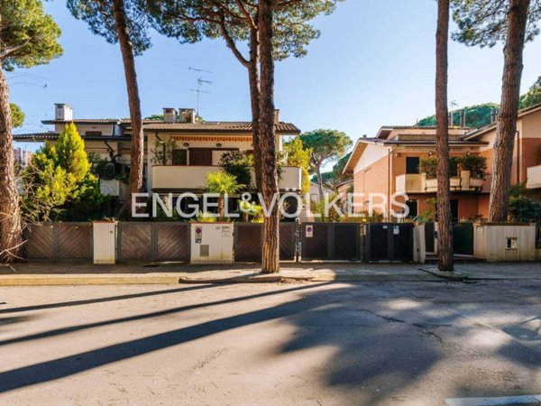casa indipendente in vendita a Cervia in zona Milano Marittima