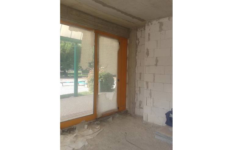 ufficio in vendita a Cervia in zona Pinarella